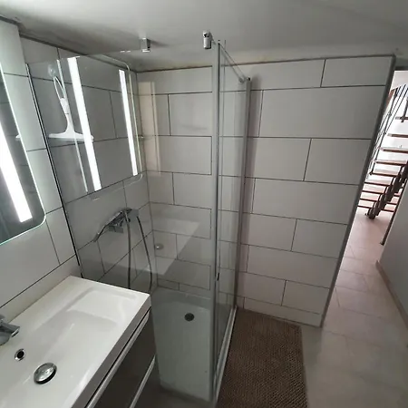 T2 En Plein Centre Du Village Apartment Greoux-les-Bains